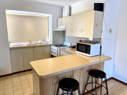 East Bunbury House | Forrest Holiday Unit Bunbury