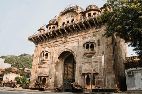Charkhari Hotel | Fort Mangal Garh Palace