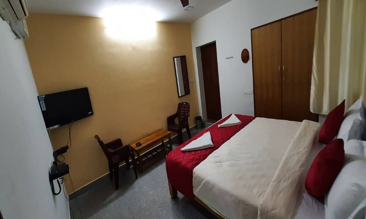 Kottakuppam Hotel | French Park Inn