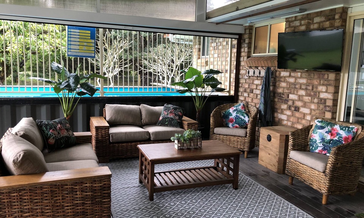 Iluka House | Fully Pet Friendly Home with Pool & Boat Parking