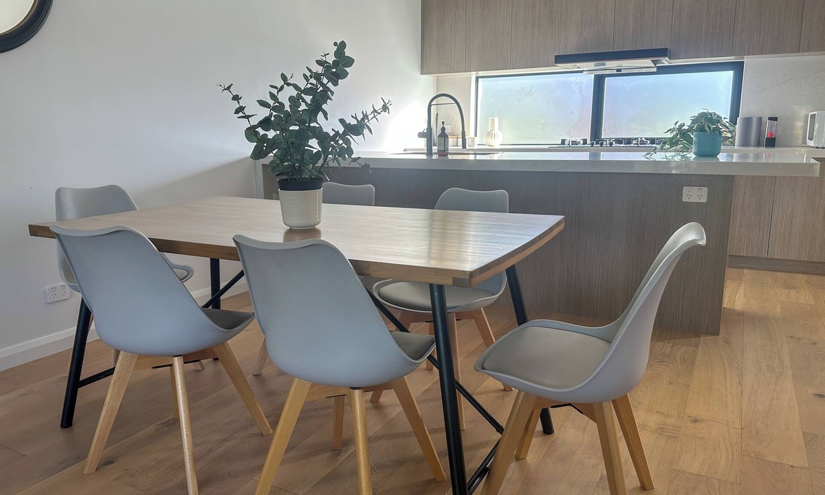Glen Waverley House | Glen waverley four bedroom townhouse WIFI Garage