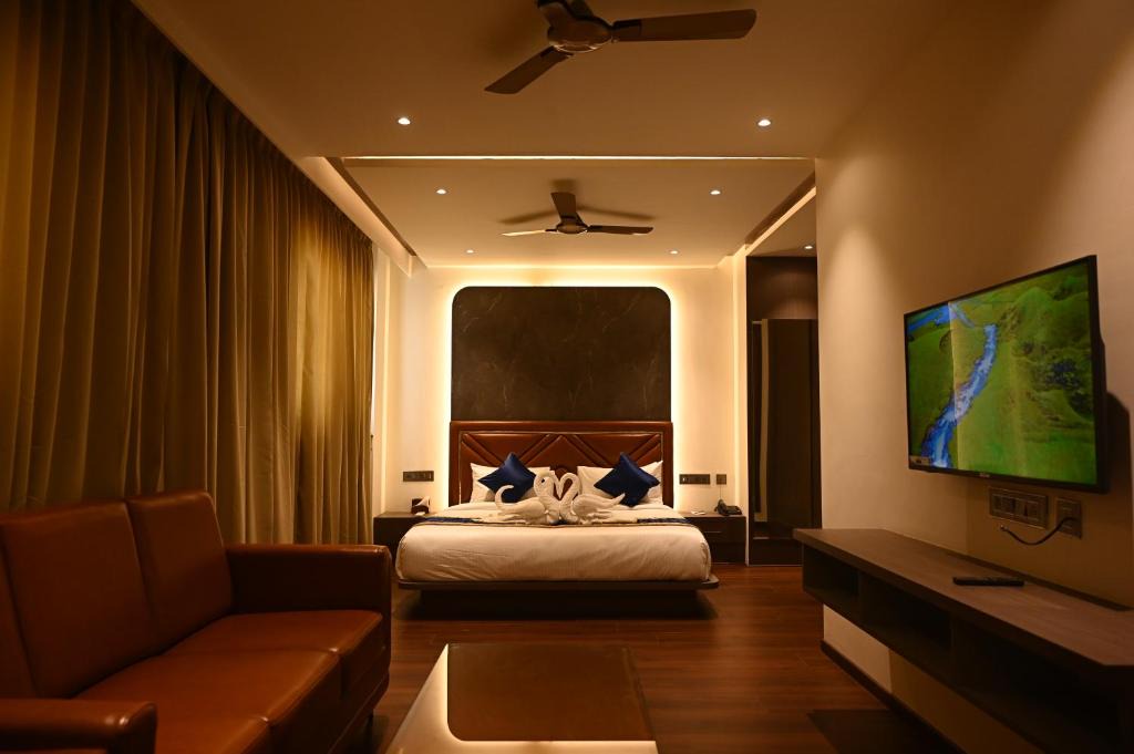 JP Nagar Hotel | Golden Suites