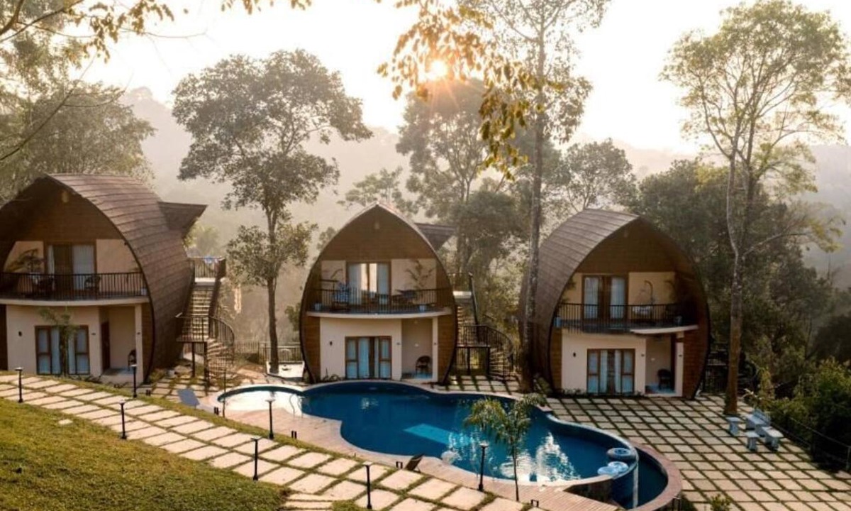Vayittiri Hotel | Golf Valley Luxury Resort Wayanad