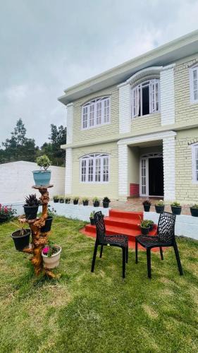 Wellington House | Green Hills Cottage