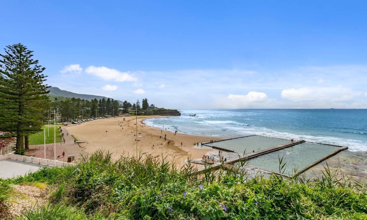 Austinmer House | Greenview Escape Contemporary Coastal Allure