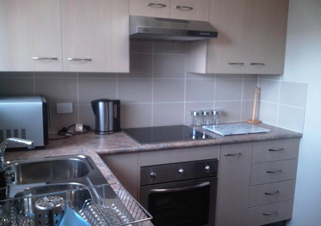 Nowra Apartment | Grey Pebbles
