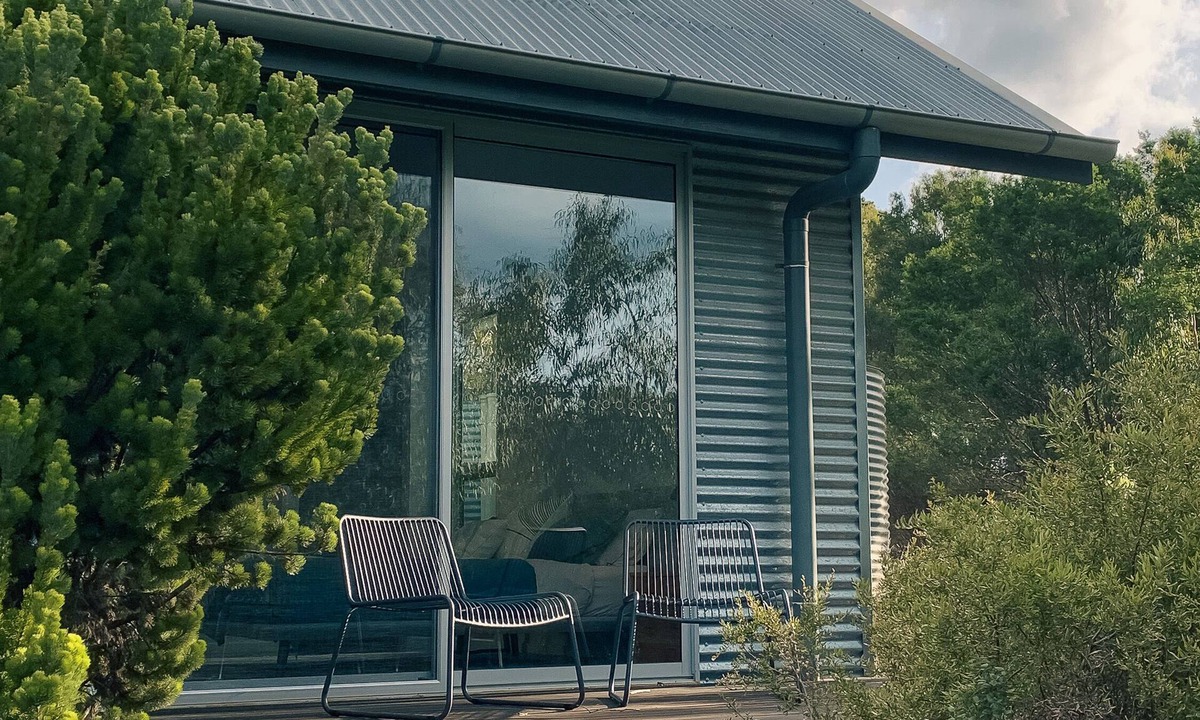 Dunkeld House | Gumtree Creek - A large architecturally designed, contemporary home in Dunkeld.