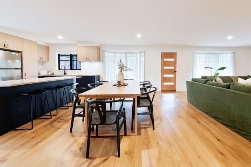 Bright House | Halinka Haven