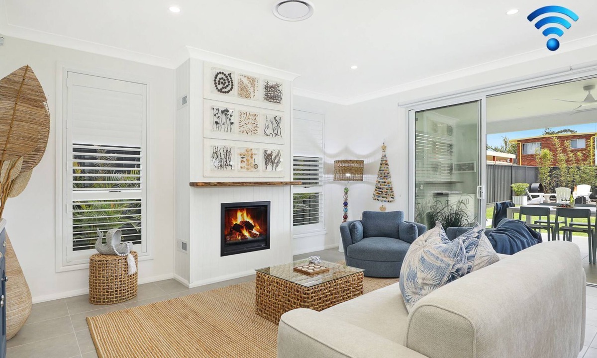Culburra Beach House | Hamptons Hideaway - slip straight into holiday mode