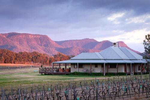 Pokolbin Cabin | Hanging Tree Wines
