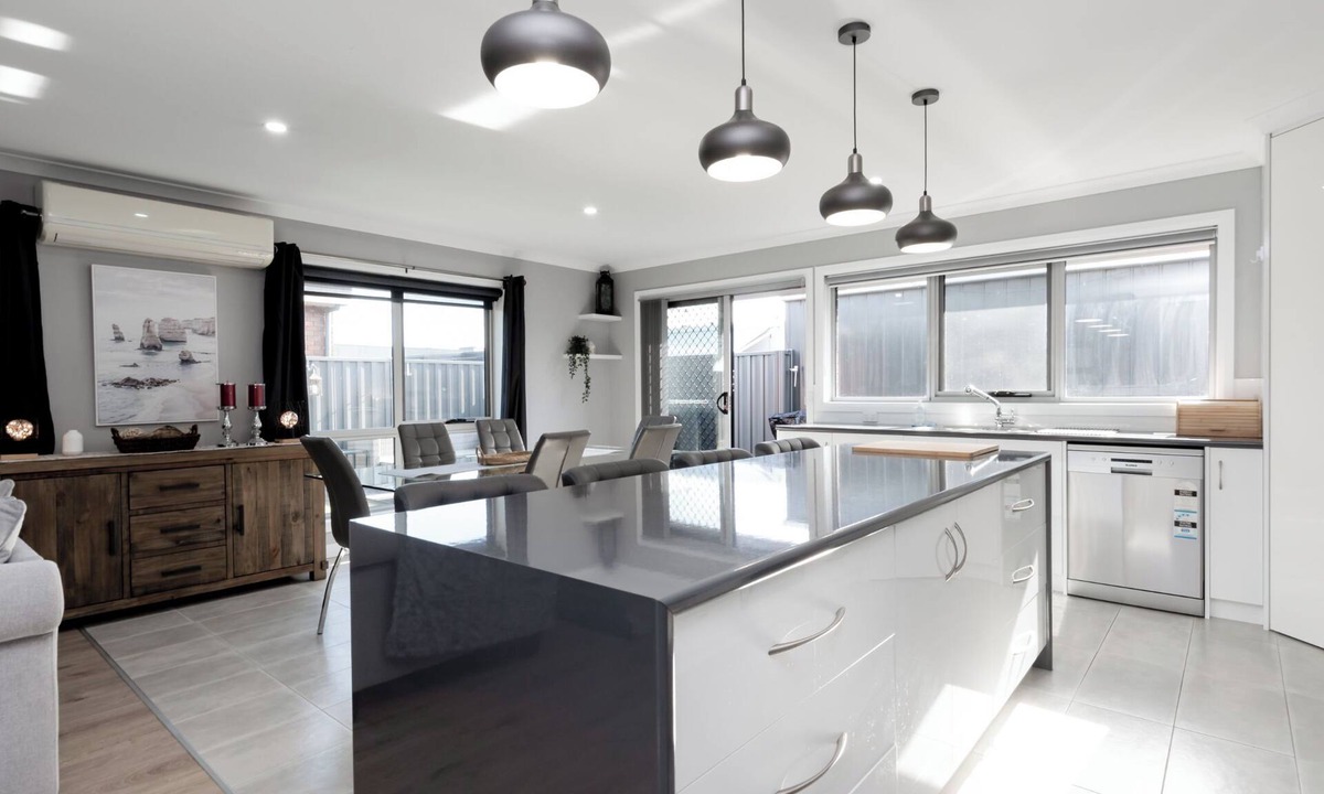 East Devonport Apartment | Happy Tails Devonport