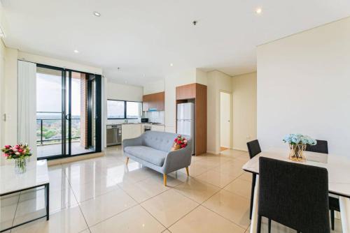 Burwood Apartment | harbour bridge view free parking 2 Bds in Burwood12