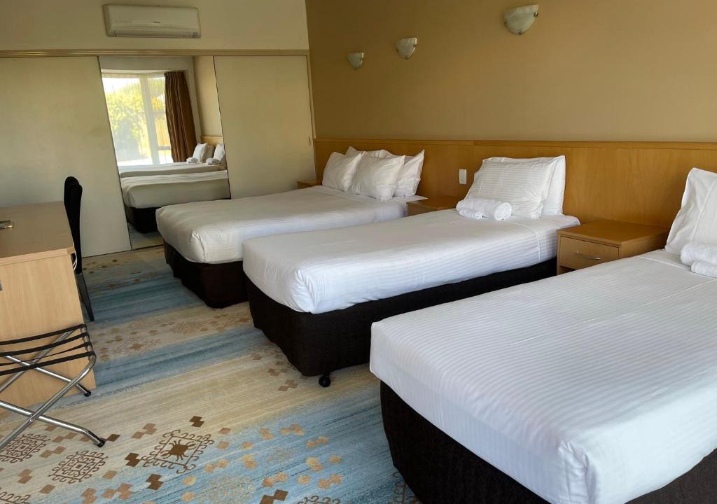Glenelg North Hotel | Haven Marina Motel