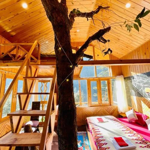 Jibhi Cabin | Hideaway Tree House