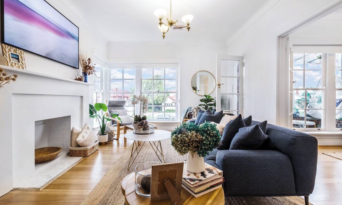 Williamstown Condo | Historic beachfront apartment with bay views