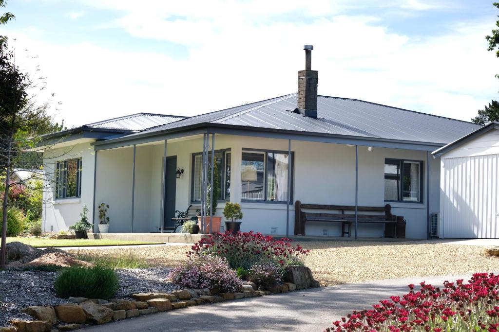 Aldgate House | Hoopers Cottage