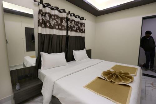 Dwarka Hotel | Hotel Bansi Palace