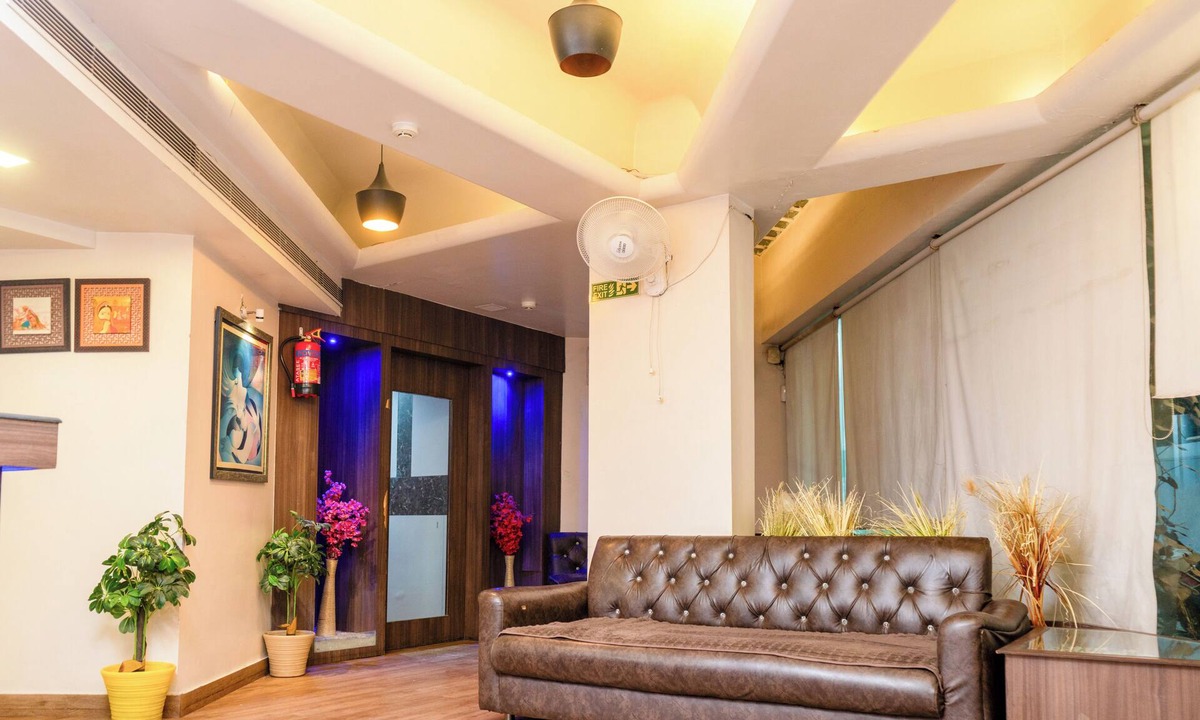 Sindhi Camp Hotel | Hotel Blue Heaven