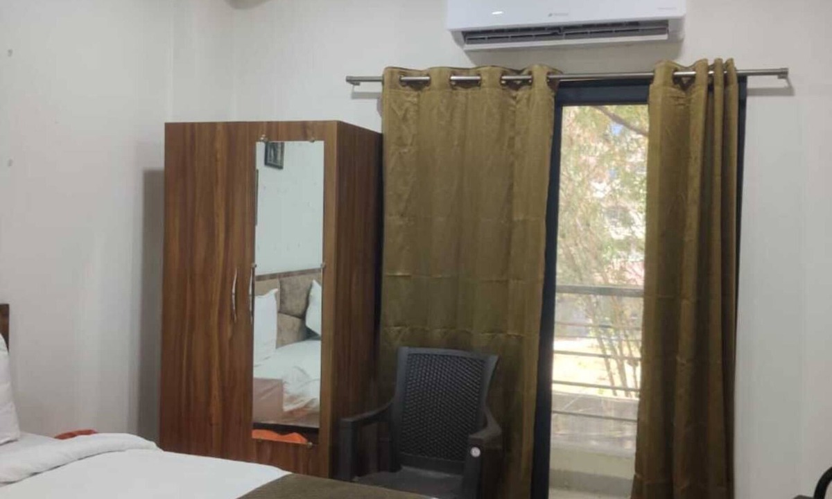 Indore Hotel | Hotel Casa Premier
