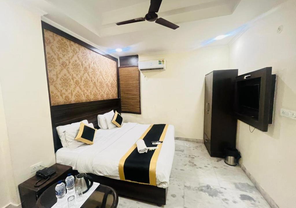 Noida Hotel | Hotel Dharma Villa - Sector 11 Noida