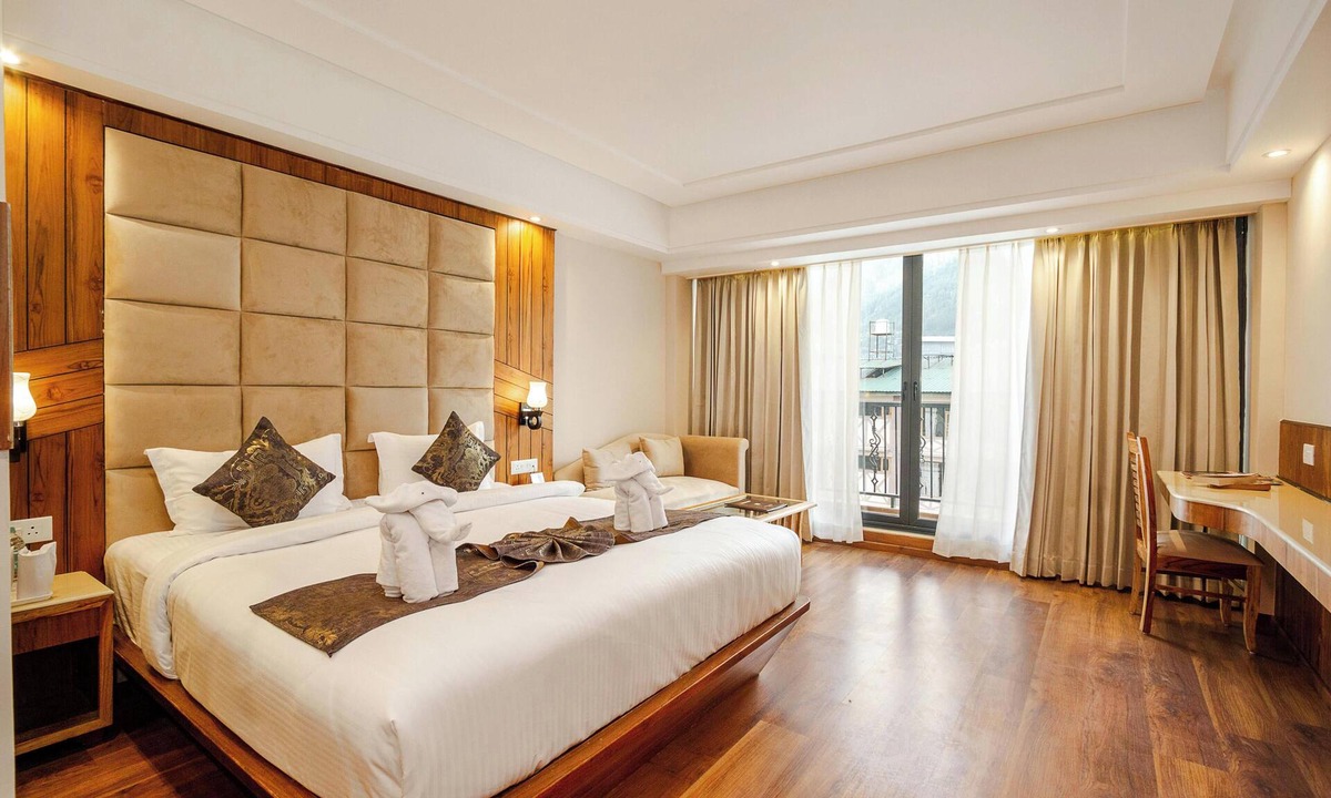 Mahipalpur Hotel | Hotel Edisson View
