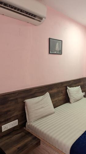 Matheran Hotel | Hotel M N Matheran