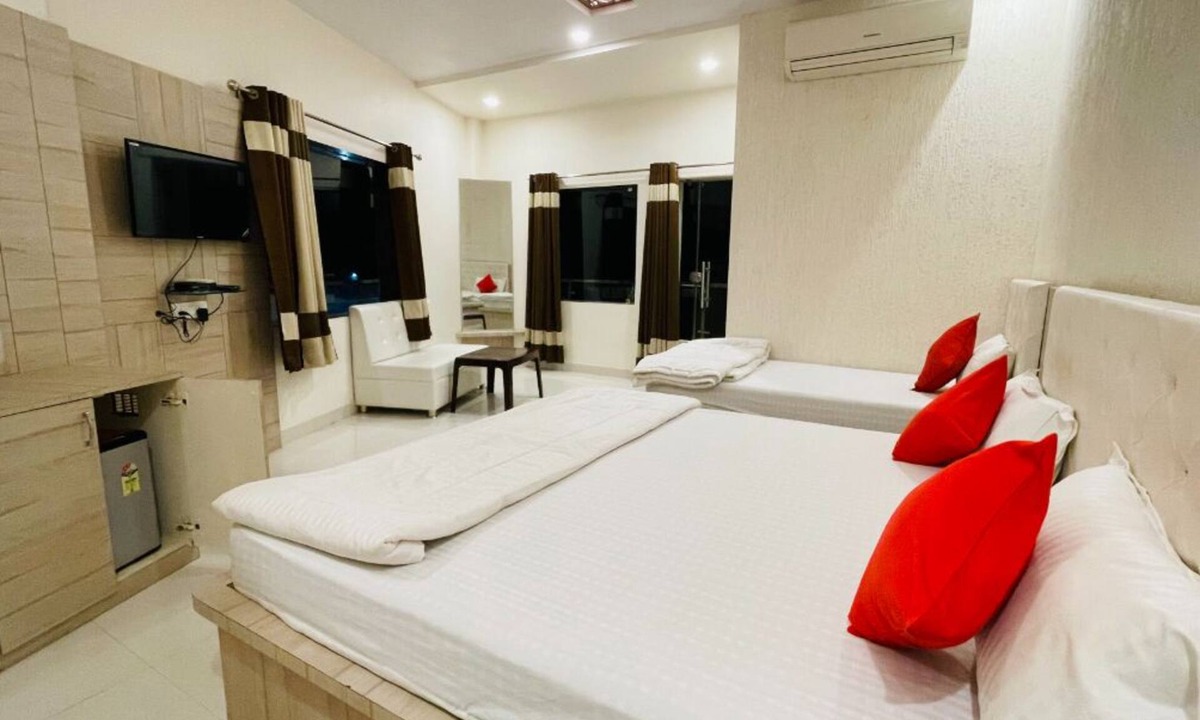 Kota Hotel | Hotel Namo Palace