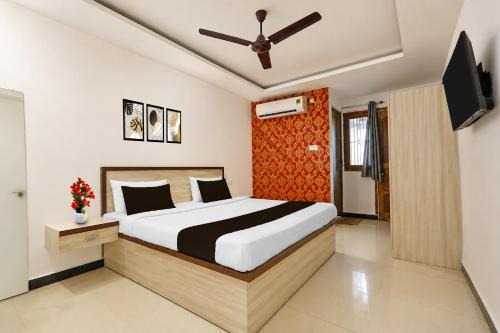 Gorakhpur Hotel | Hotel O Gorakhpur Railway Junction Road Golghar Formerly RR Inn