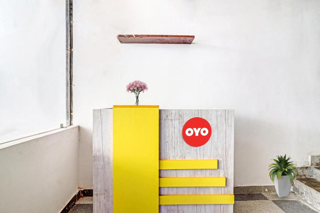 Chanda Nagar Hotel | Hotel O Night Eye