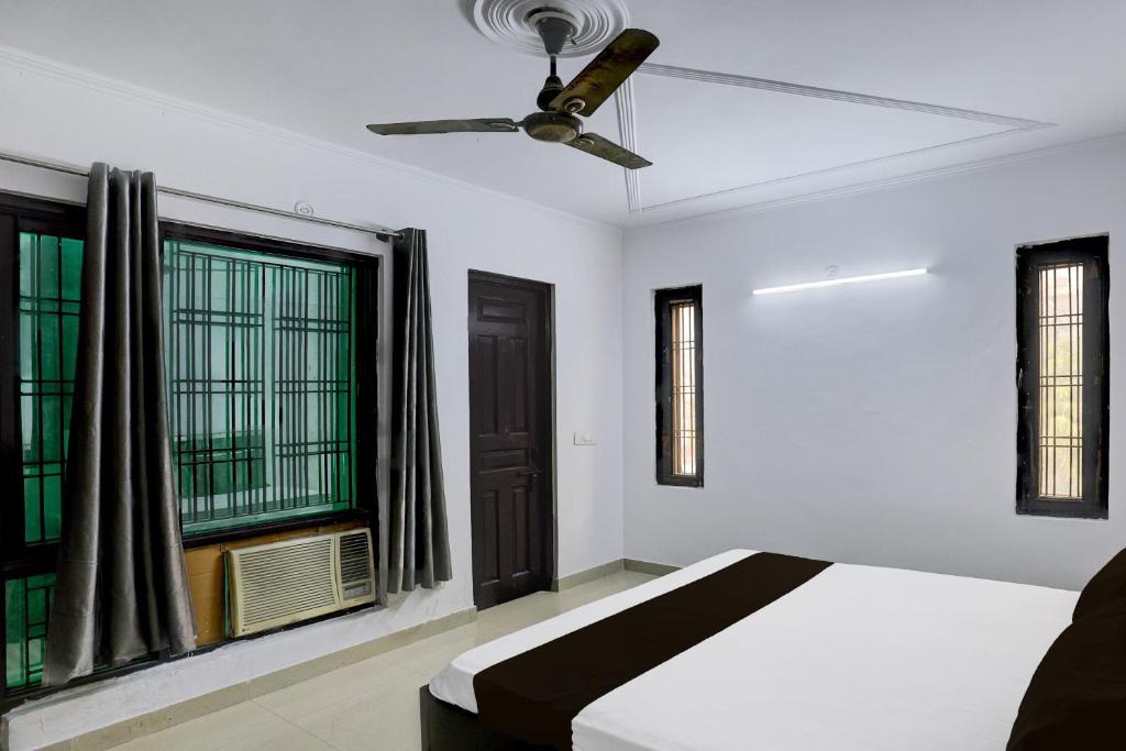 Noida Hotel | Hotel O Sunshine Hotel