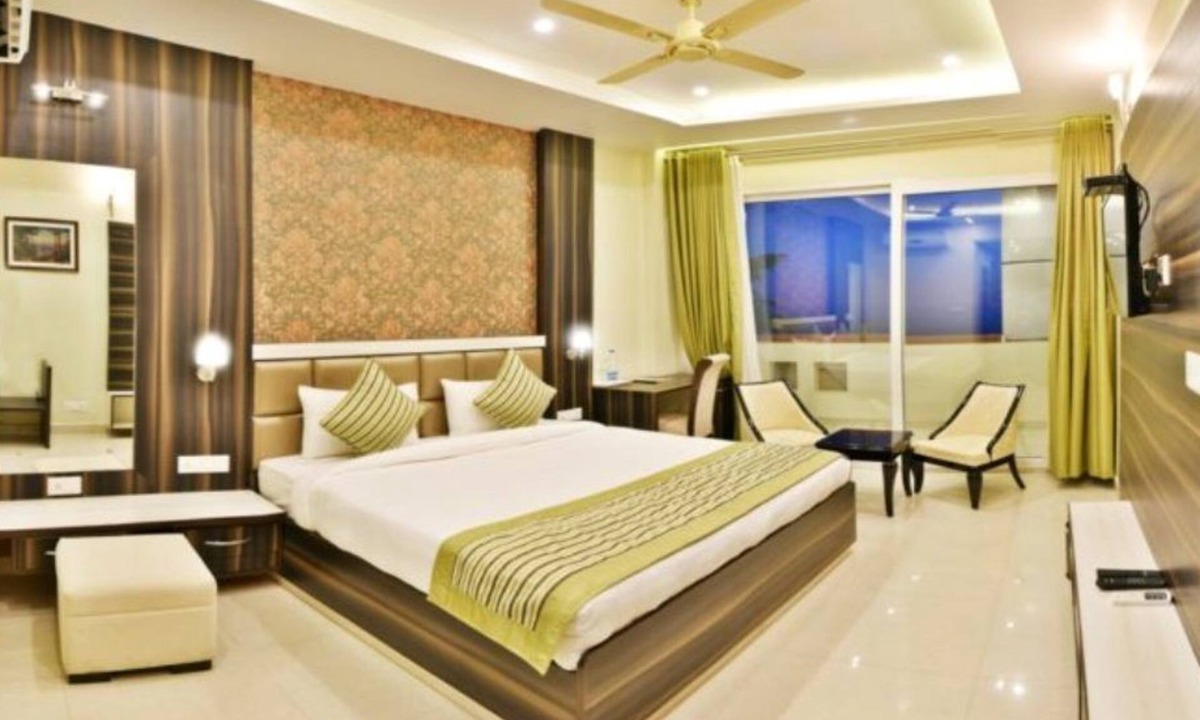 Pathankot Hotel | Hotel Opulence