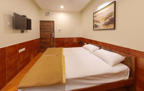 Kolhapur Hotel | Hotel Parag Deluxe Kolhapur
