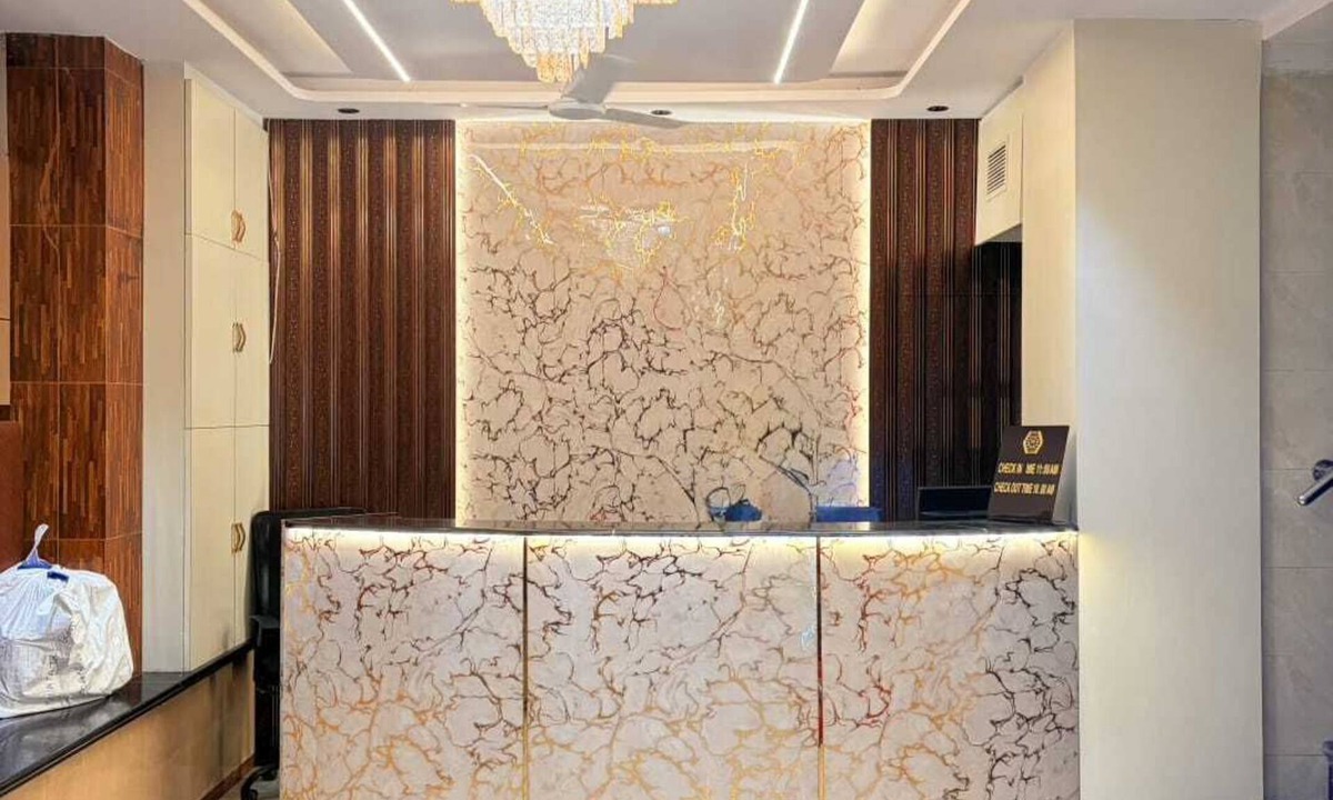 Dongri Hotel | Hotel Qamar