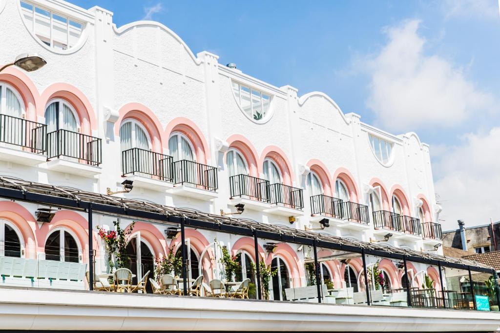 Bondi Beach Hotel | Hotel Ravesis