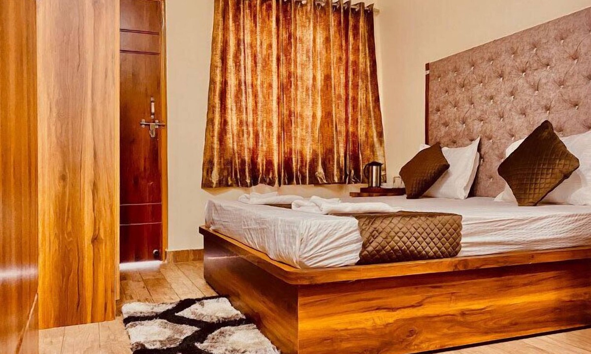 Rishikesh Hotel | Hotel Royal Shivam Residency