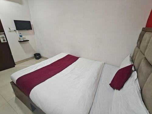 Jogeshwari West Hotel | Hotel Silver Shine Jogeshwari