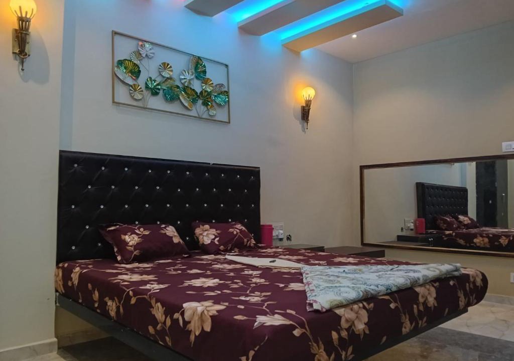 Kagal Hotel | HOTEL SINGAPORE , lingnoor