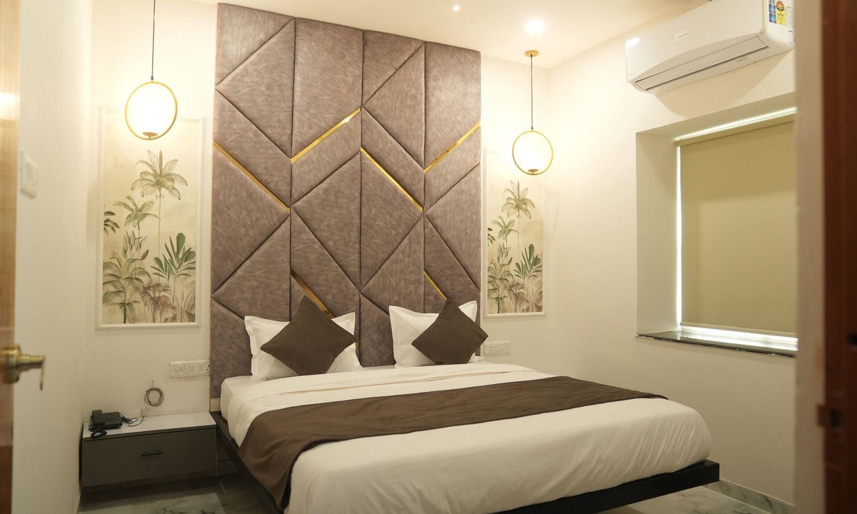 Nagpur Hotel | Hotel South Square