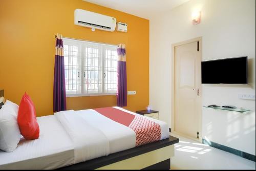 Perungalathur Hotel | Hotel STAR INN