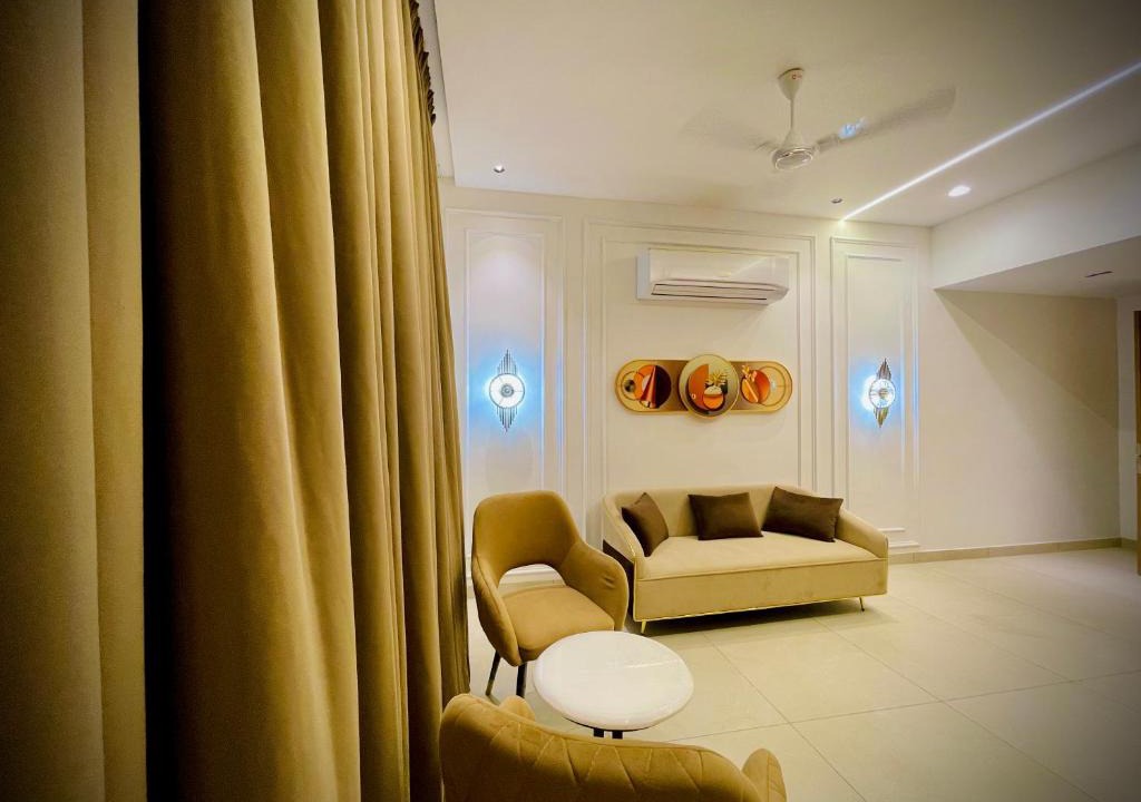 Ganganagar Hotel | Hotel Starlight