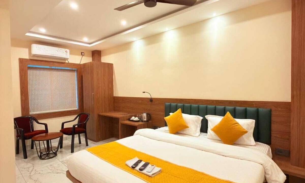 Bhadrak Hotel | Hotel Tejas Pride