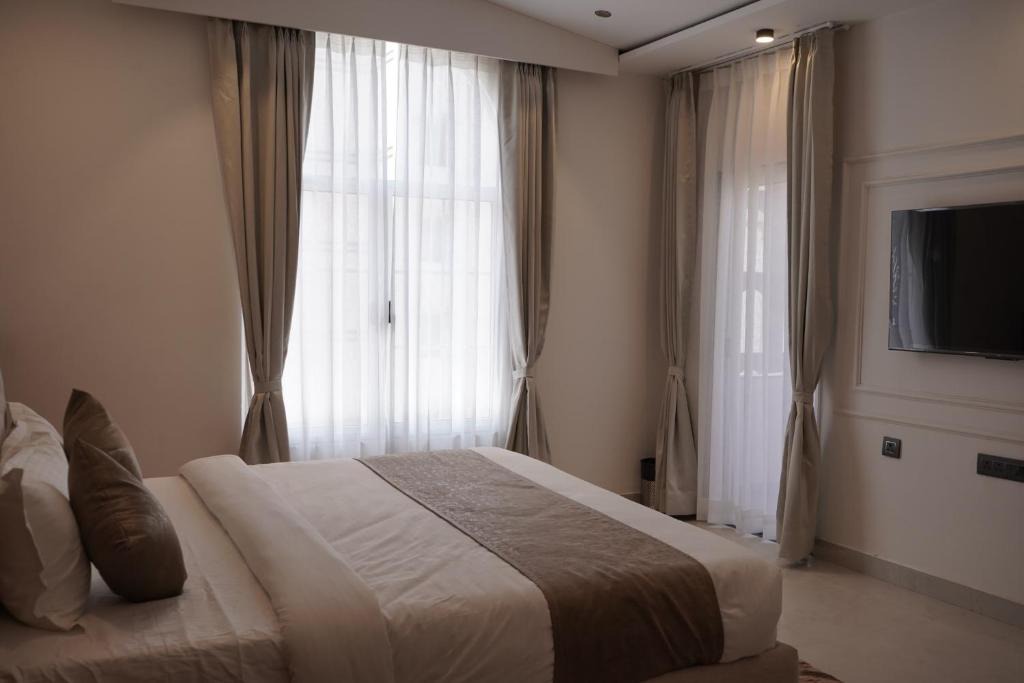 Udaipur Hotel | Hotel The Celebration Suites