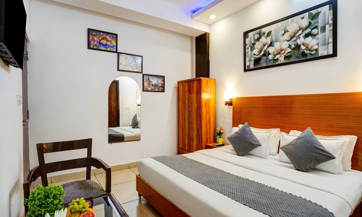 Vasundhara Hotel | Hotel White at Vasundhara