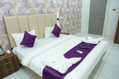 Kharghar Hotel | Hotel White House