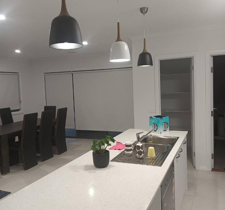 Thurgoona House | House in Albury, Thurgoona