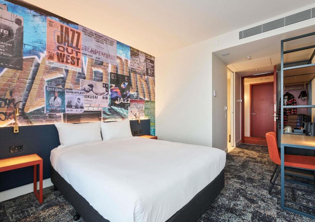 Melbourne Airport Hotel | ibis Styles Melbourne Airport