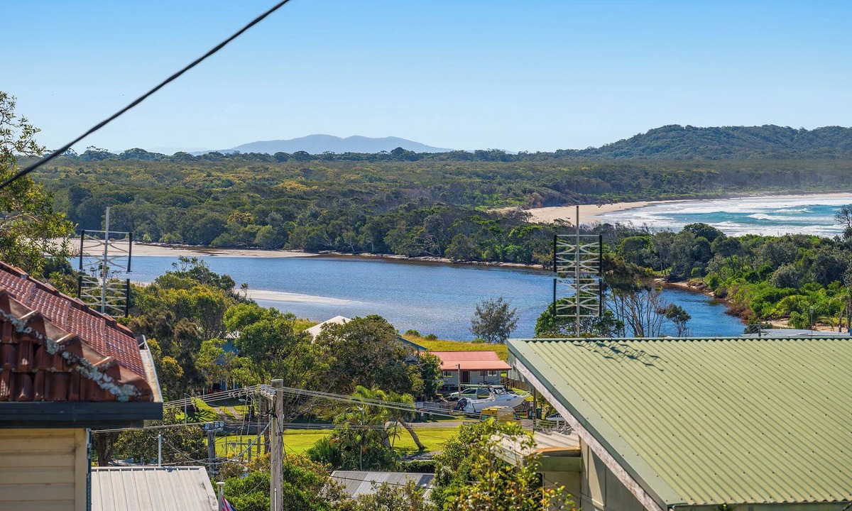 Crescent Head House | Introducing this new listing with The Lifestyle Group, Crescent Head, Verano!