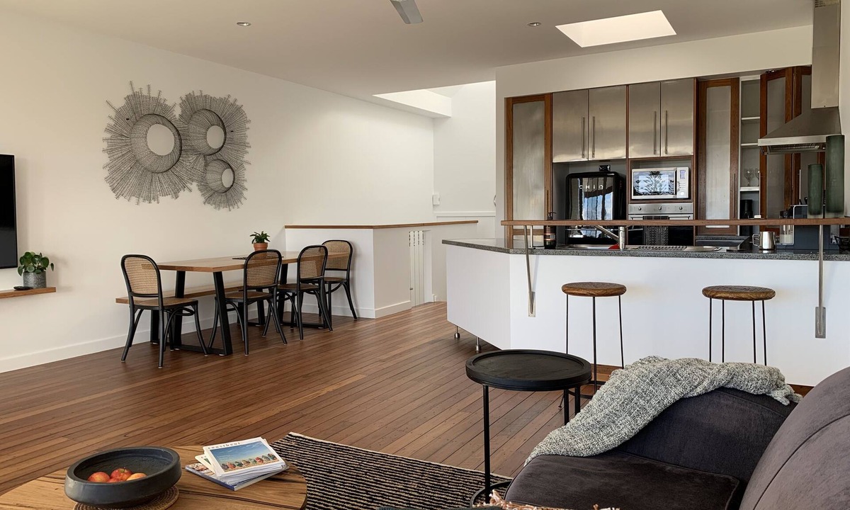 Coffs Harbour House | Jetty Boatsheds Luxury Town Home with a View
