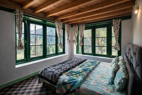 Pahalgam House | Jungle Bungalow