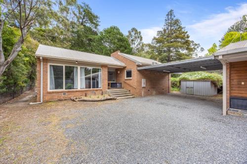 Halls Gap House | Kangaroo House